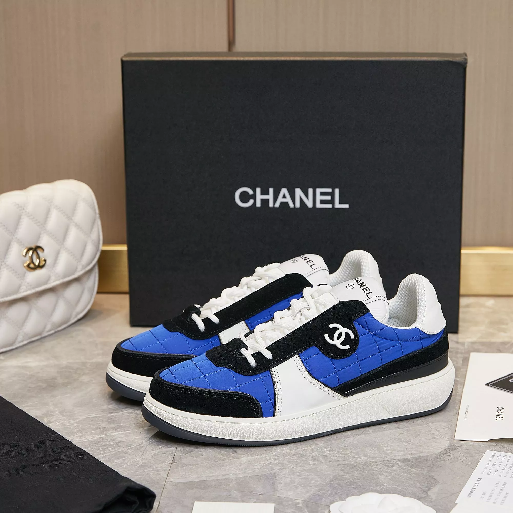 chanel decontractees chaussures pour homme s_12761072